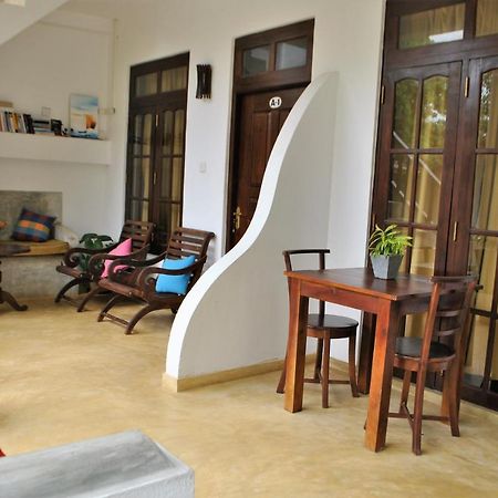 Sleepy Head Guesthouse Unawatuna Ngoại thất bức ảnh