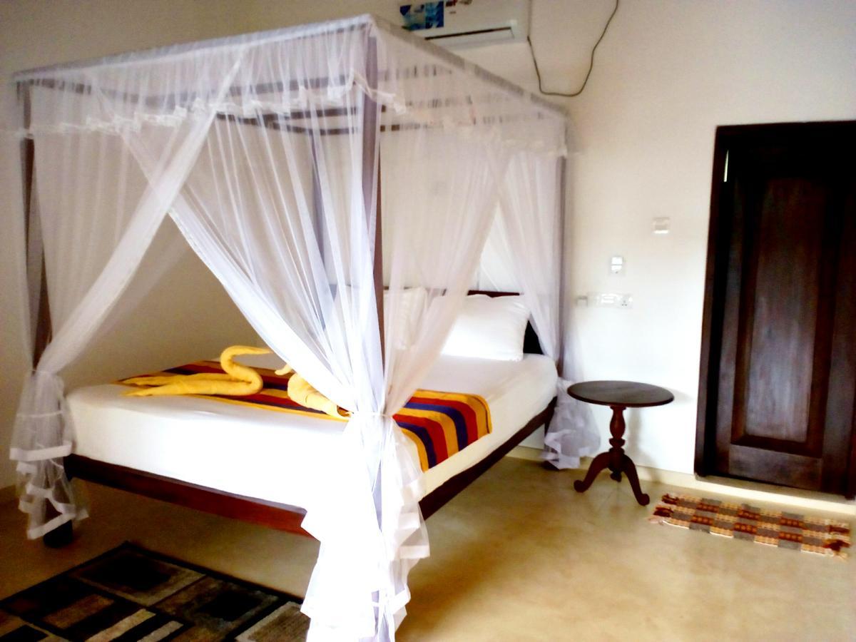 Sleepy Head Guesthouse Unawatuna Ngoại thất bức ảnh
