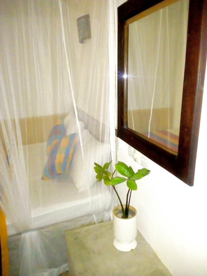 Sleepy Head Guesthouse Unawatuna Ngoại thất bức ảnh