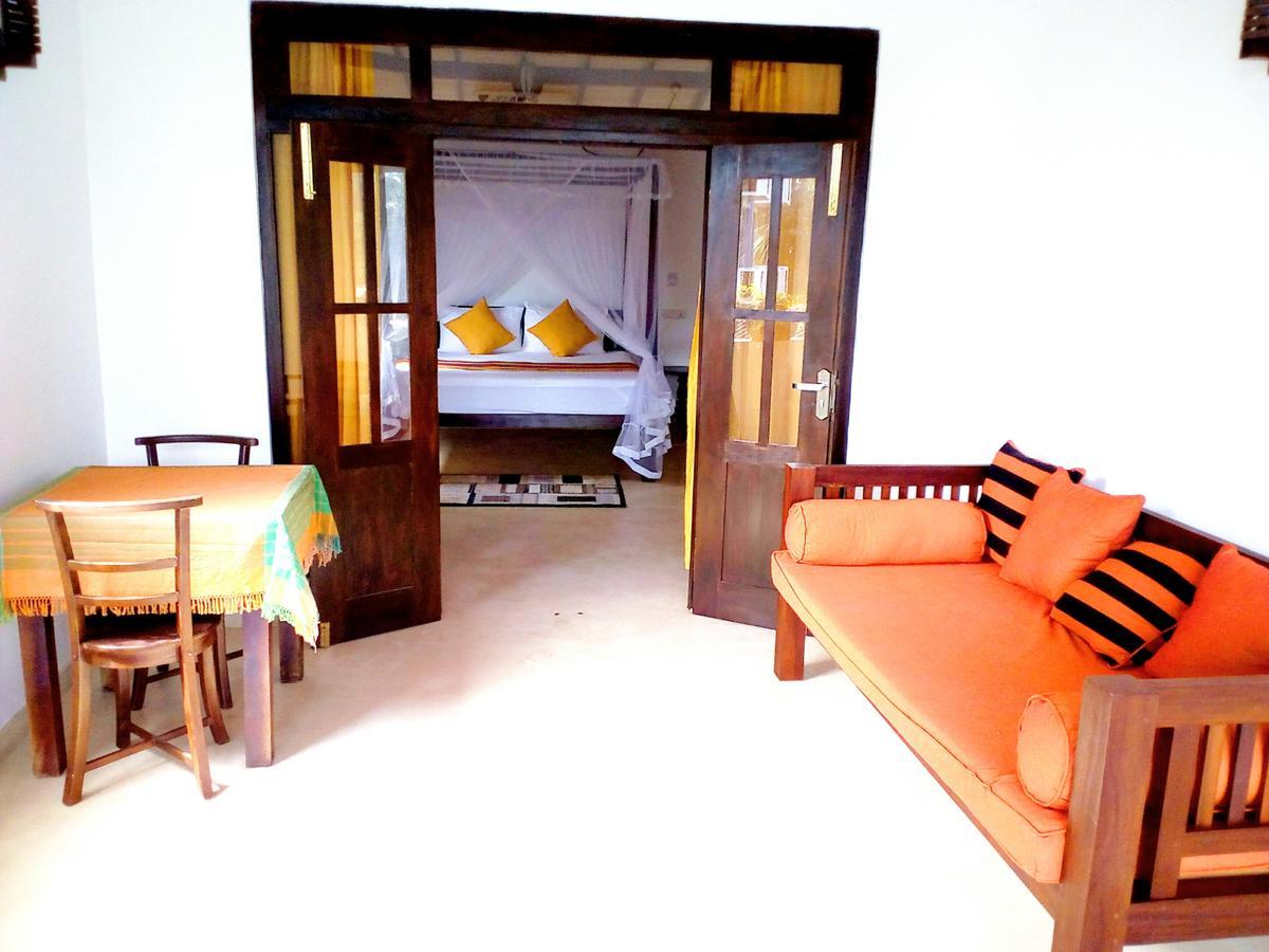Sleepy Head Guesthouse Unawatuna Ngoại thất bức ảnh
