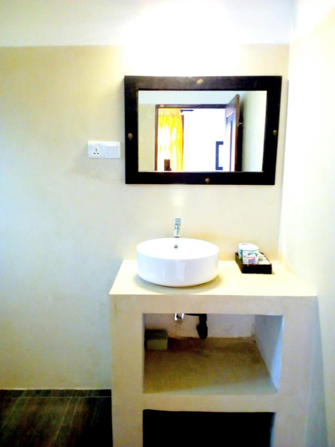 Sleepy Head Guesthouse Unawatuna Ngoại thất bức ảnh