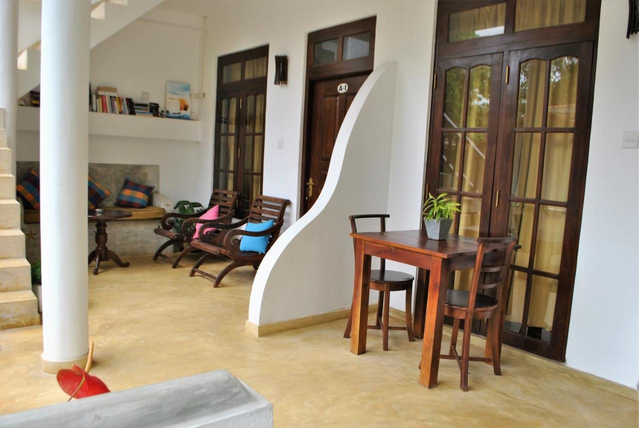 Sleepy Head Guesthouse Unawatuna Ngoại thất bức ảnh